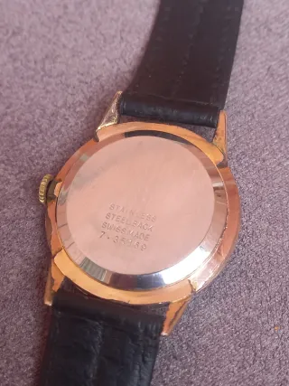 Reloj Titan Automático