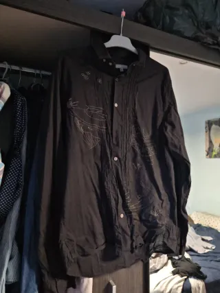 Camisa de chico negra