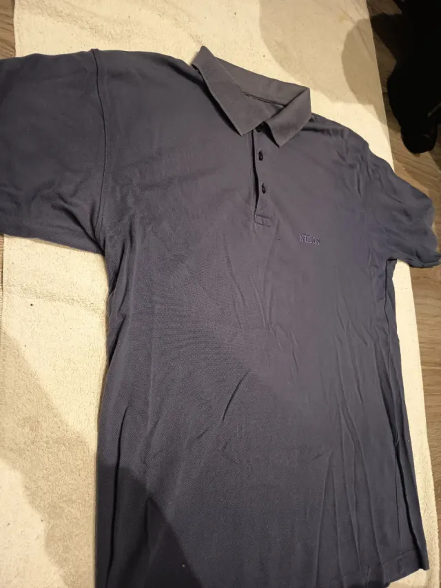 Polo NUDOS cinza para homem, tamanho L