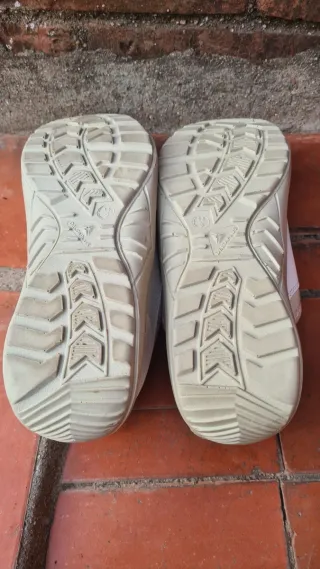 Zapatos de trabajo DELTAPLUS blancos