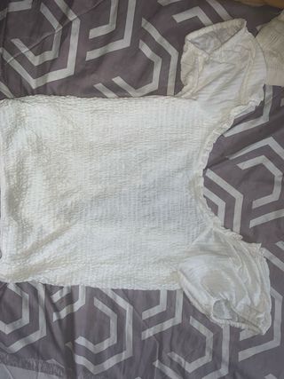 Top blanco manga corta con cordones