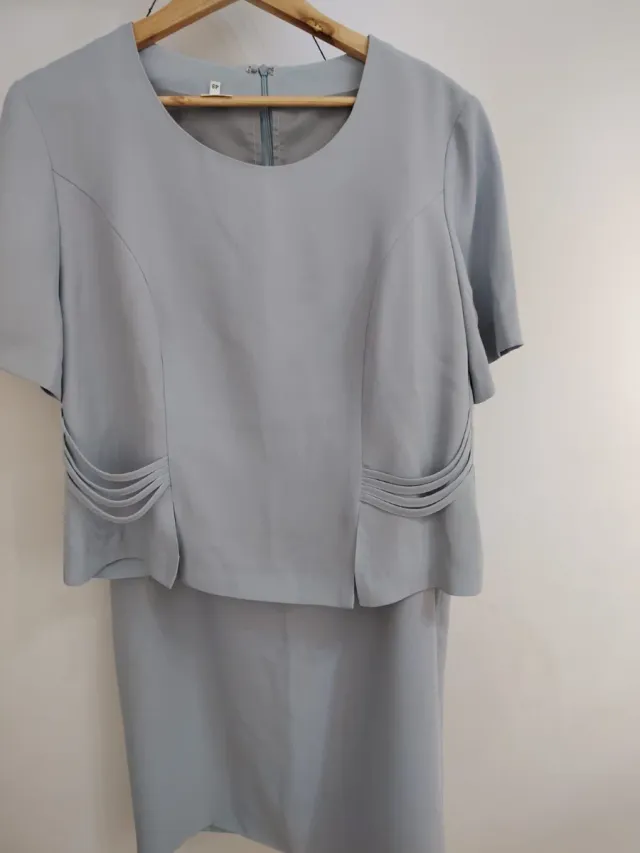 Traje de mujer azul talla 48