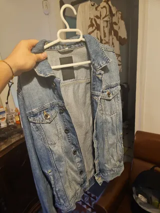 Chaqueta vaquera con capucha Talla S