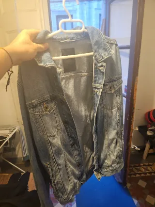 Chaqueta vaquera con capucha Talla S