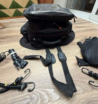 Maleta depósito GIVI imanes