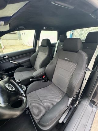 Volkswagen Golf GTI 1.8T (AUM)