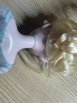 Muñeca Elsa Disney Vestido Azul Brillante