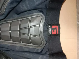 Pantaloncini G-Form con protezioni