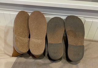 Lote 2 pares zapatos piel niño. T37