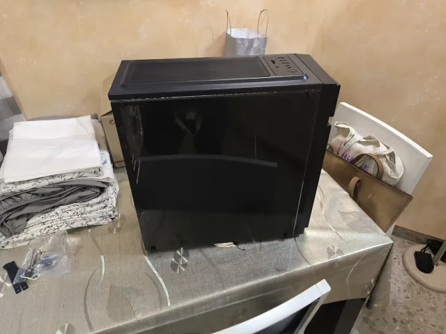 Carcasa Torre PC Gaming Grande Negra