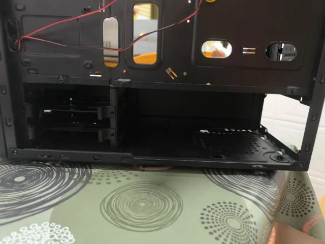 Carcasa Torre PC Gaming Grande Negra