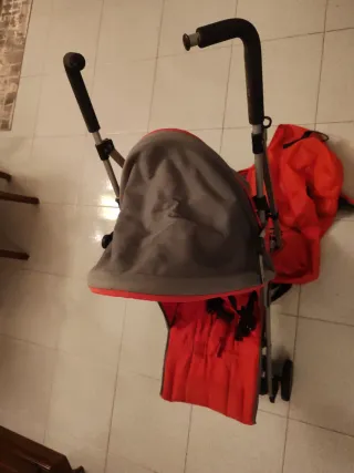 Passeggino leggero Prenatal rosso