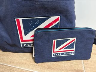 Mochila Pepe Jeans azul con estuche