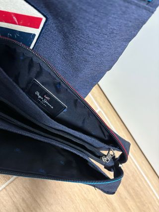 Mochila Pepe Jeans azul con estuche