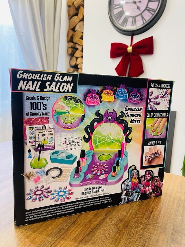 Salão de Unhas Monster High