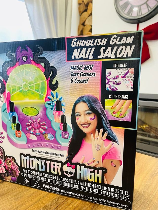 Salão de Unhas Monster High