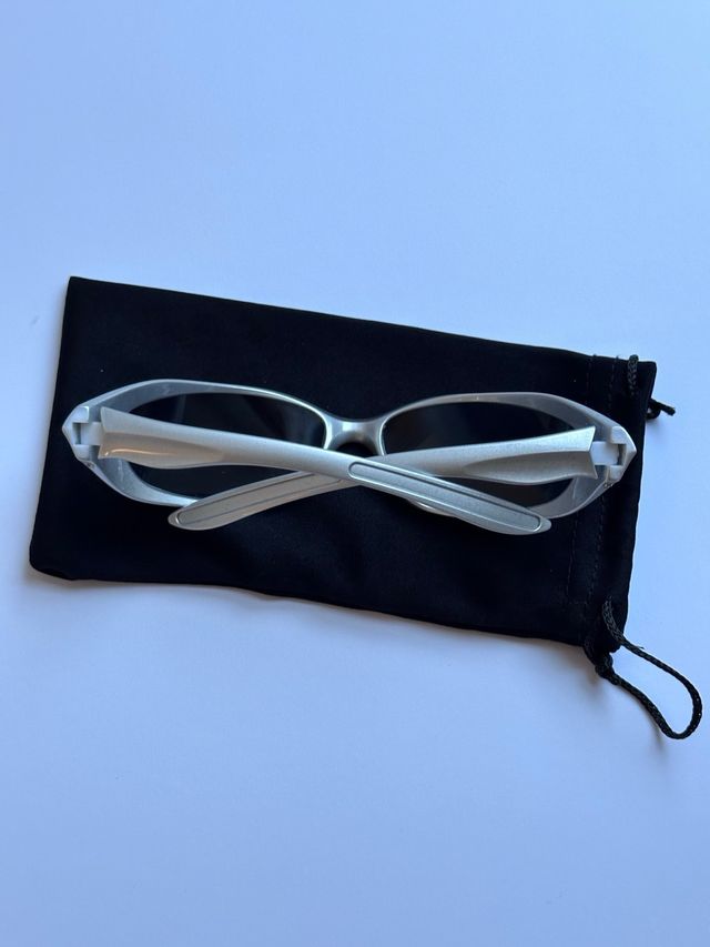 Gafas de sol plateadas