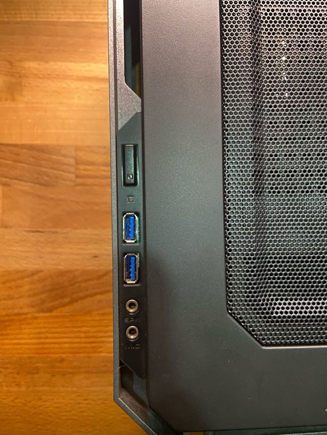 Caja Cougar QBX ITX con caja original