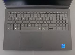 Dell Vostro 3520 i5-1235U 16GB Win 11