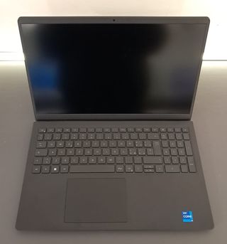 Dell Vostro 3520 i5-1235U 16GB Win 11
