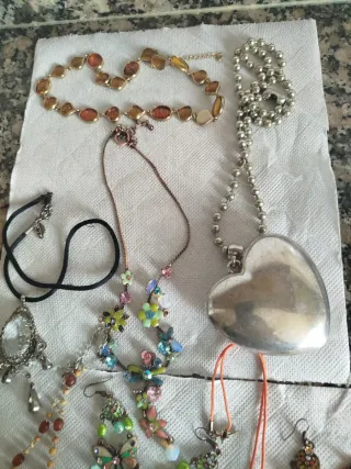 Lote de bisutería