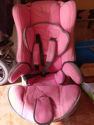 Silla coche bebé rosa en buen estado