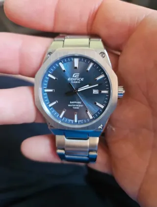 Casio Edifice Reloj Azul y Plateado