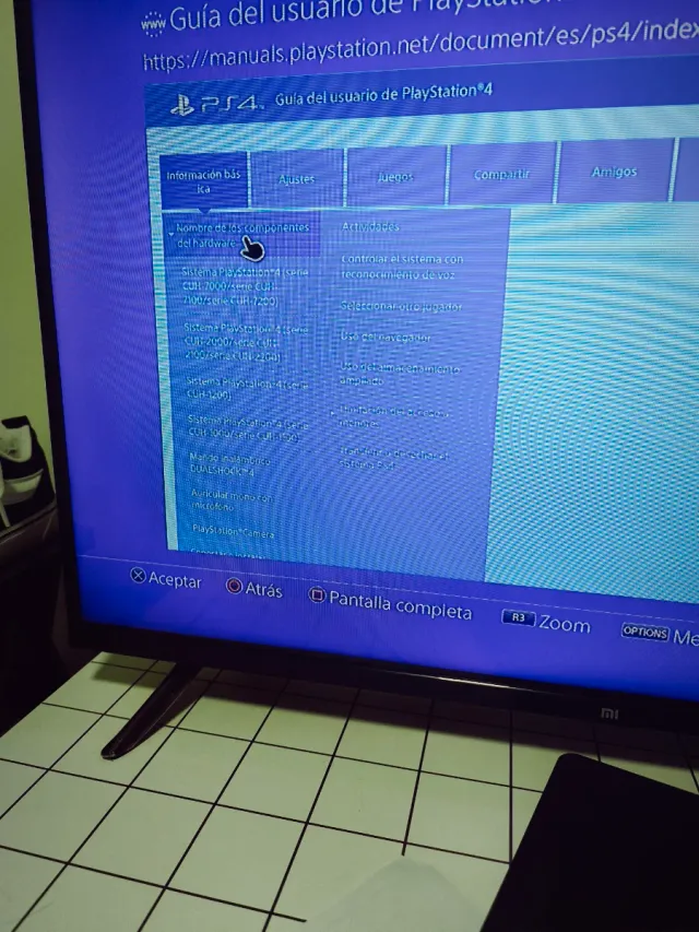 PlayStation 4 Slim Negra Con mando incluido