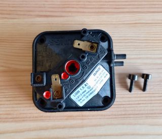 PRESOSTATO CALDERA ROCA RS 20/20F