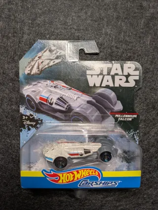Hot Wheels Star Wars Millennium Falcon & Slave I