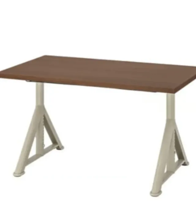 Escritorio madera y metal