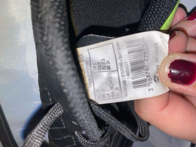 Botas de fútbol negras y verde KIPSTA Talla 39