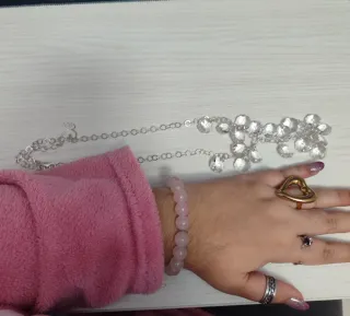 Collar de plata con colgante de cristal