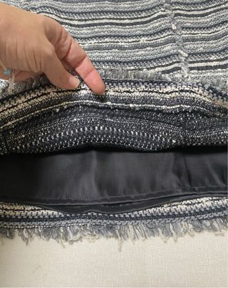 Falda de rayas con flecos