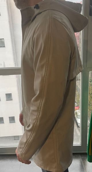 Chubasquero gris hombre