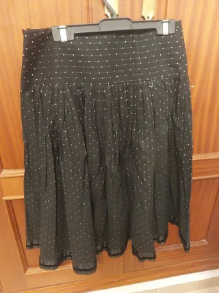 Falda Zara Basic negra lunares talla S
