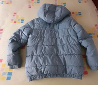 Abrigo juvenil tipo cazadora azul