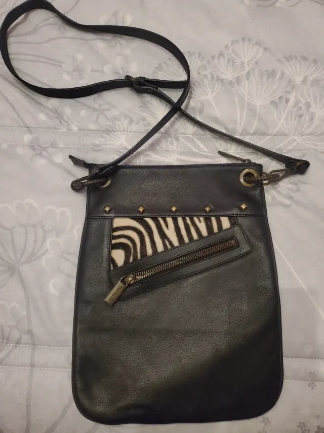 Bolso Desigual Negro con Estampado Étnico