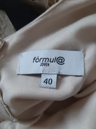 Vestido beige encaje Fórmula Joven