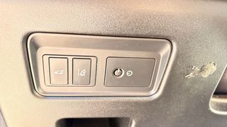 Land Rover Discovery HSE Luxury