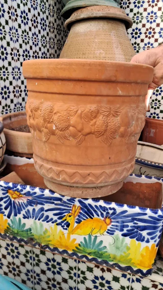 Juego de macetas de cerámica y barro