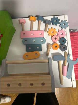 Caja de herramientas de madera para niños