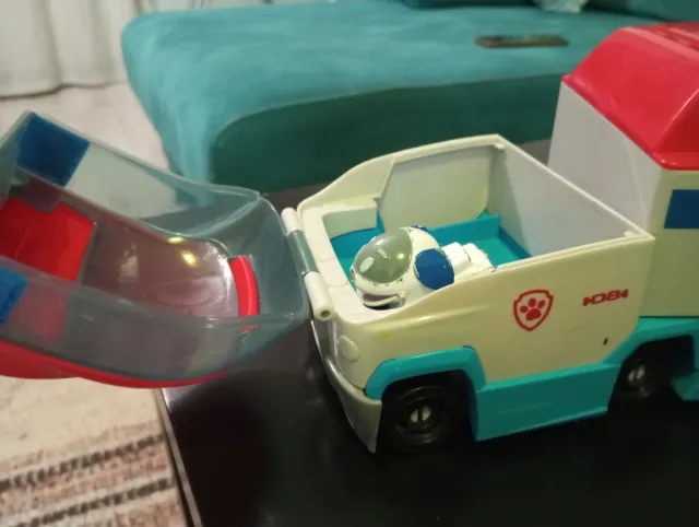 Patrullabus de la Patrulla Canina y Perrobot