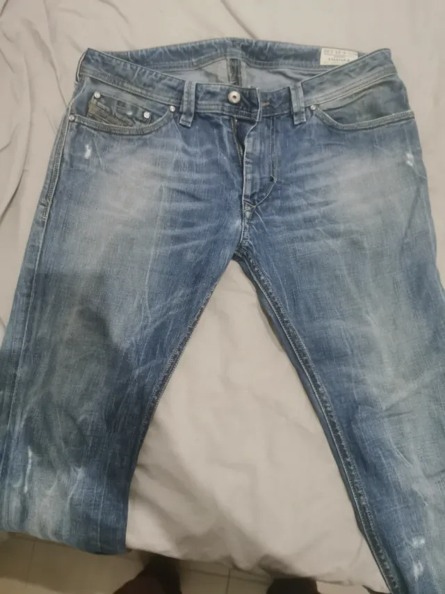 Calça jeans Diesel, tamanho W33 L32
