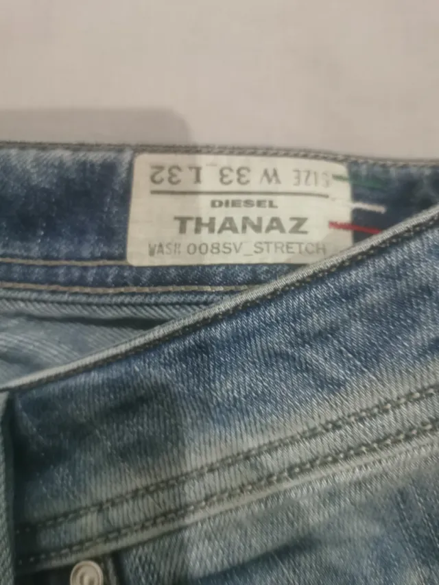 Calça jeans Diesel, tamanho W33 L32