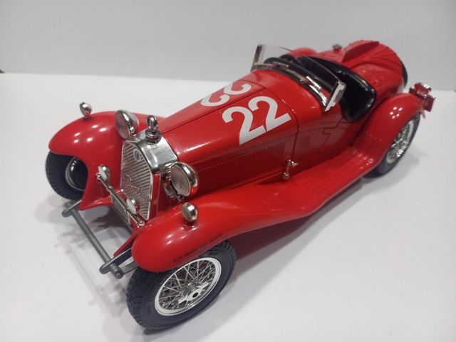 Bburago Alfa Romeo 2300 Spider 1:18