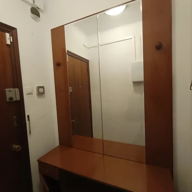 MUEBLE RECIBIDOR CON ESPEJO GRANDE