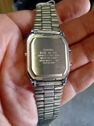 CASIO VINTAGE EDGY PLATEADO/ correa metalica