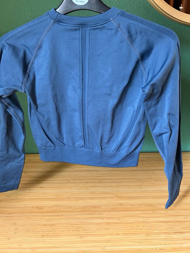 Top manga larga BORN Yoga