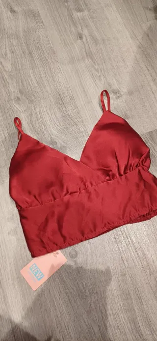 Top fiesta satén rojo